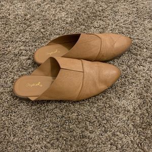 Pink Lily Tan Leather Mules